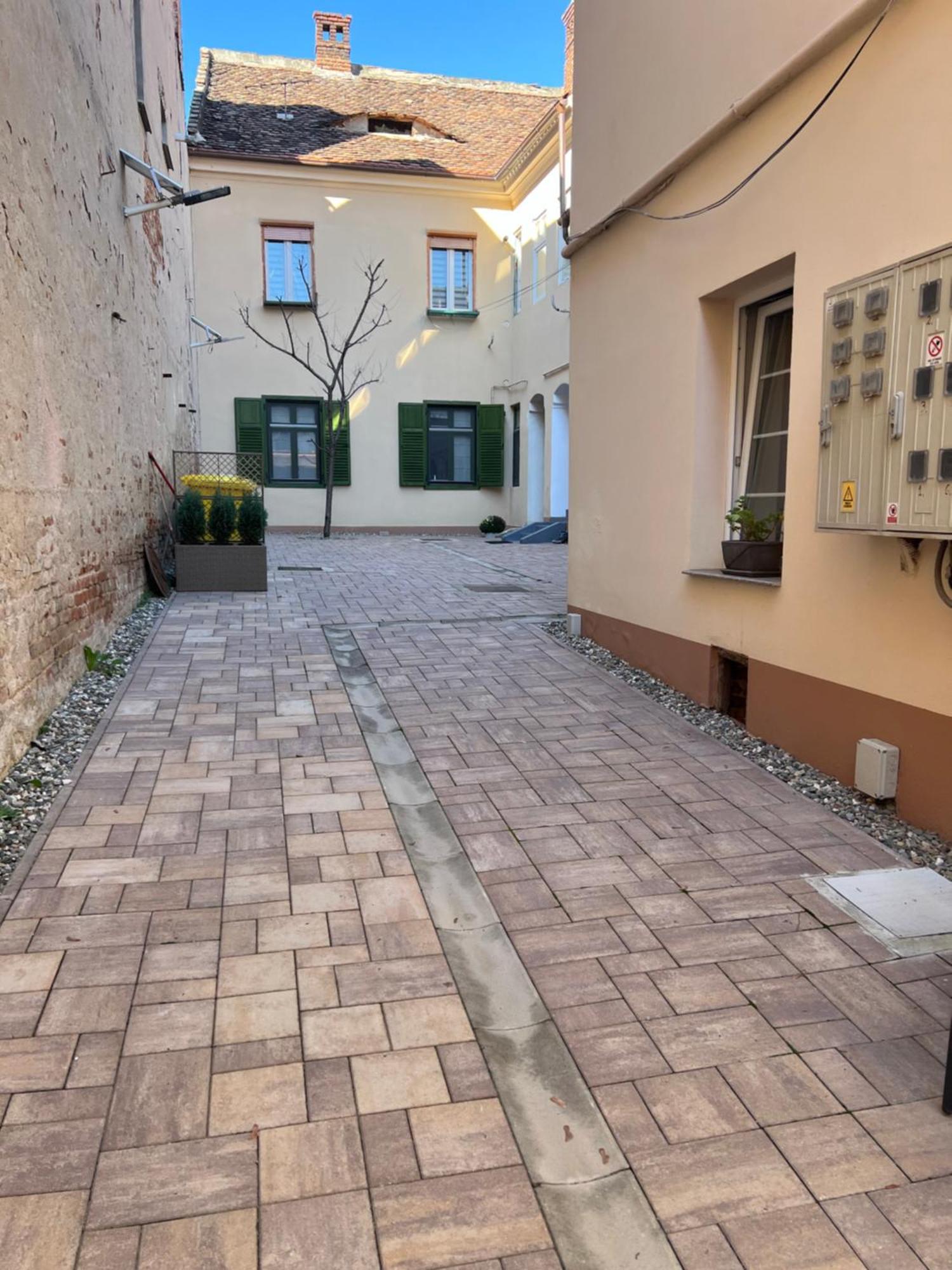 Star Center Sibiu Apartment Екстериор снимка