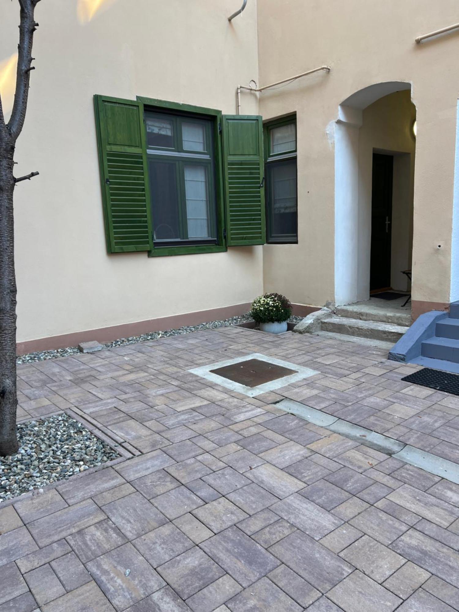Star Center Sibiu Apartment Екстериор снимка